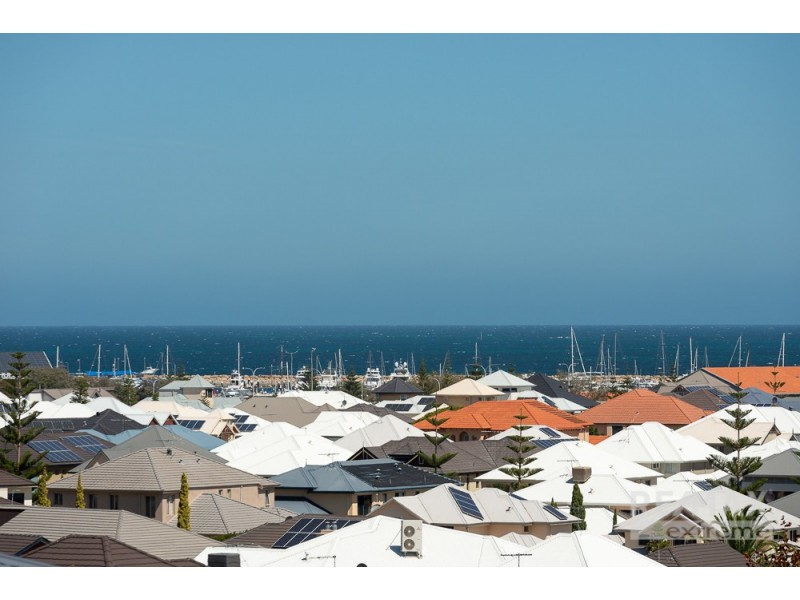 9 Urbahns Way, Hillarys WA 6025