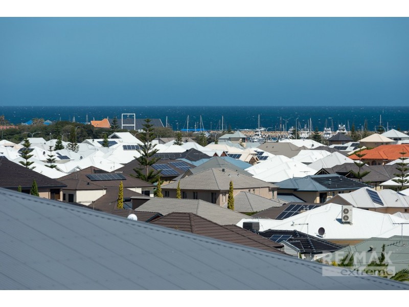 9 Urbahns Way, Hillarys WA 6025