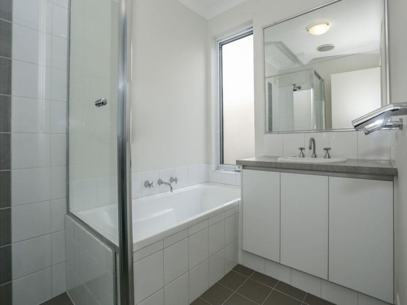 26 Hollyford Parade, Butler WA 6036