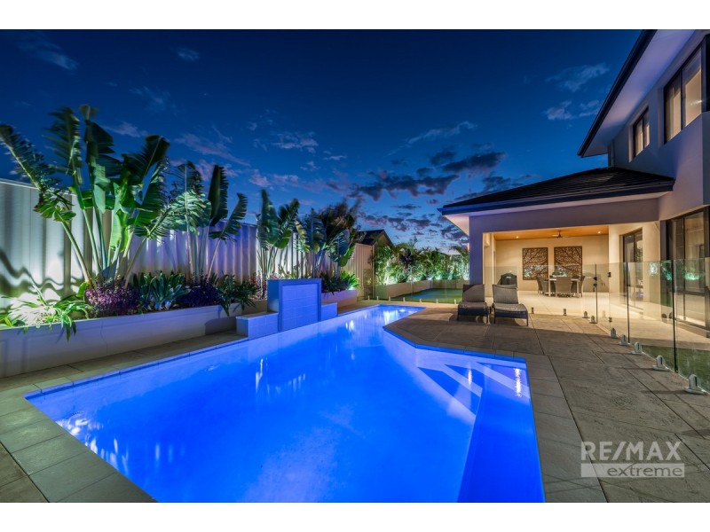 15 St Lucia Road, Iluka WA 6028