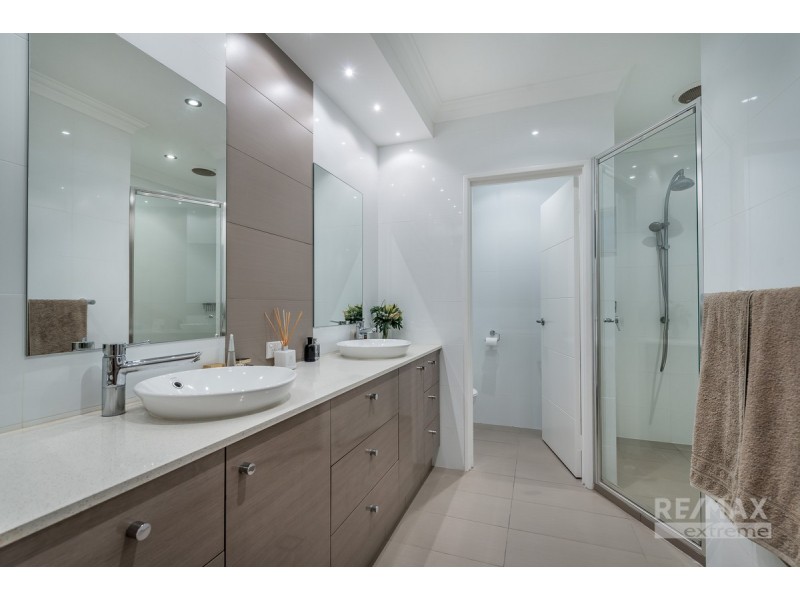 15 St Lucia Road, Iluka WA 6028