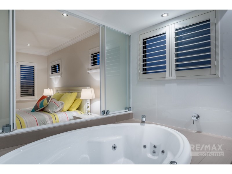 15 St Lucia Road, Iluka WA 6028