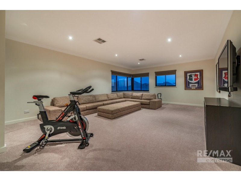 15 St Lucia Road, Iluka WA 6028