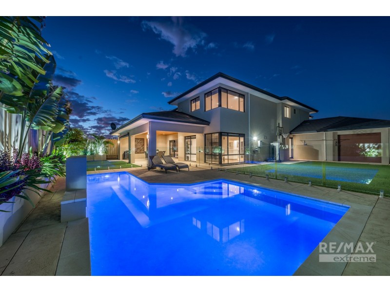 15 St Lucia Road, Iluka WA 6028