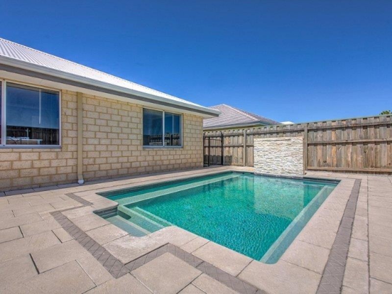 27 Mc Clements Drive, Yanchep WA 6035