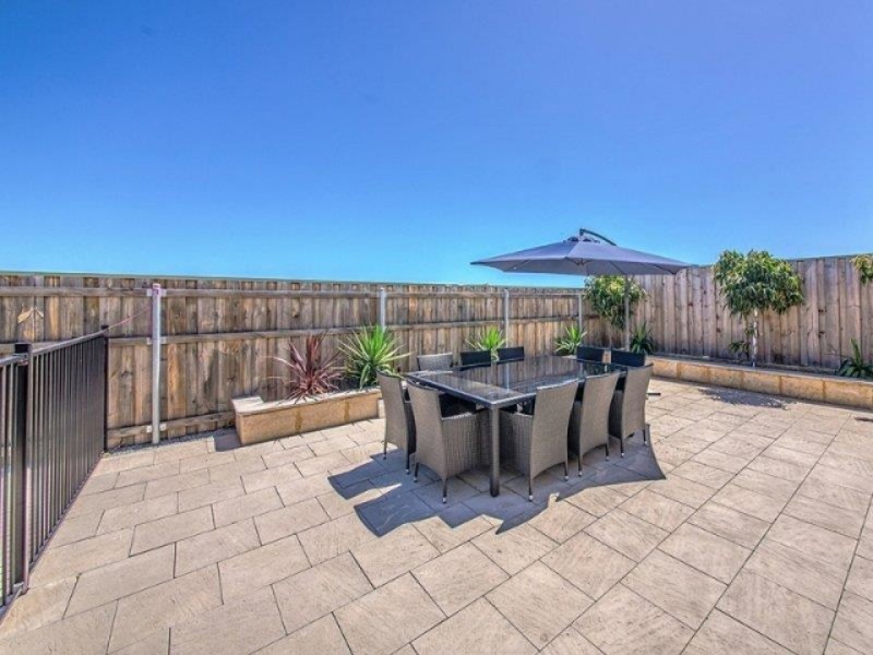 27 Mc Clements Drive, Yanchep WA 6035