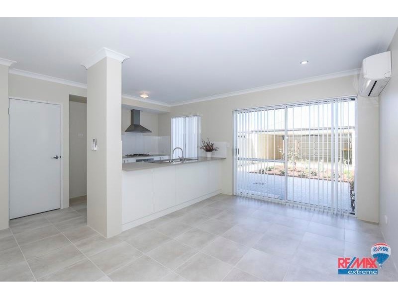 12 Garnet Lane, Eglinton WA 6034