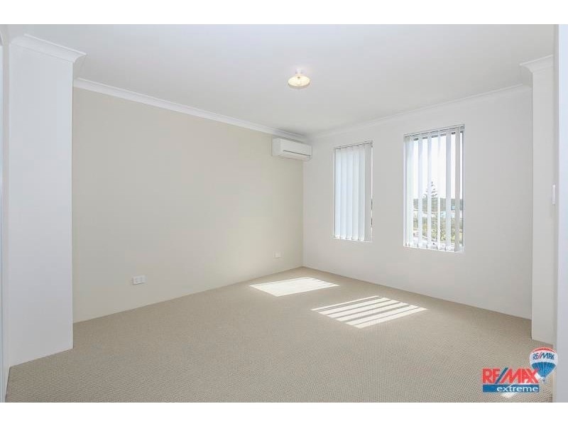 12 Garnet Lane, Eglinton WA 6034