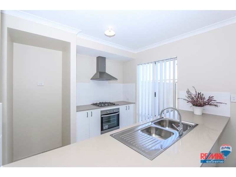 12 Garnet Lane, Eglinton WA 6034