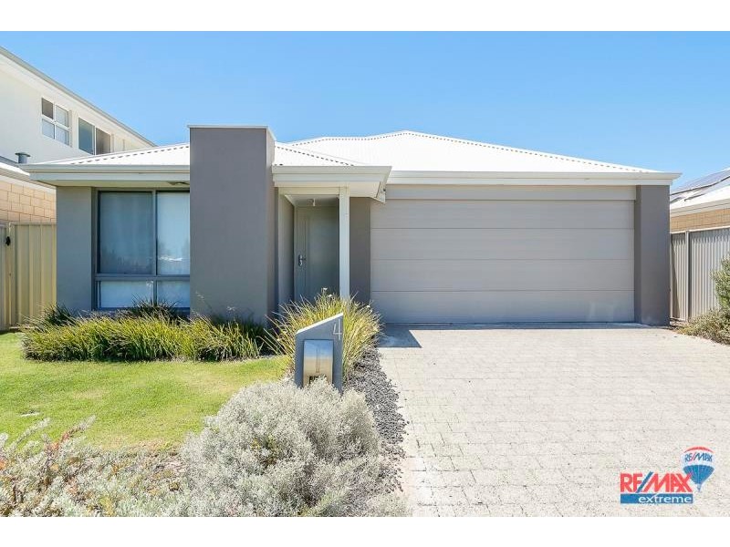 4 Crowned Way, Alkimos WA 6038