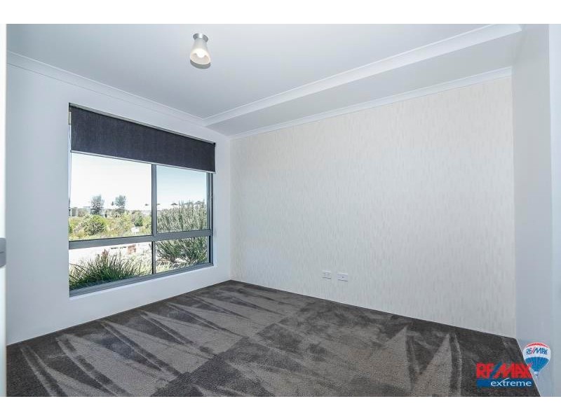4 Crowned Way, Alkimos WA 6038