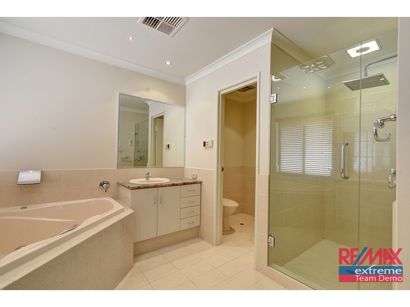 12 Narranbee Ridge, Tapping WA 6065