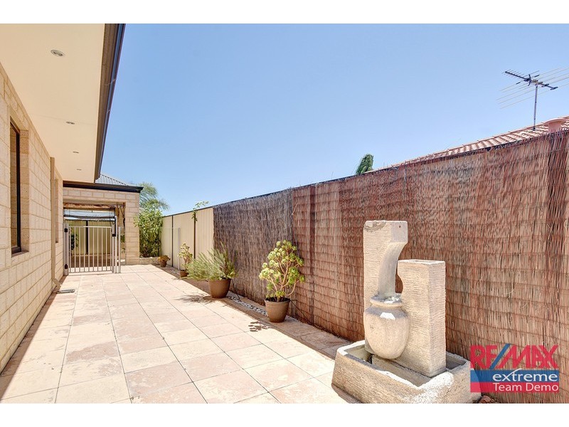 12 Narranbee Ridge, Tapping WA 6065