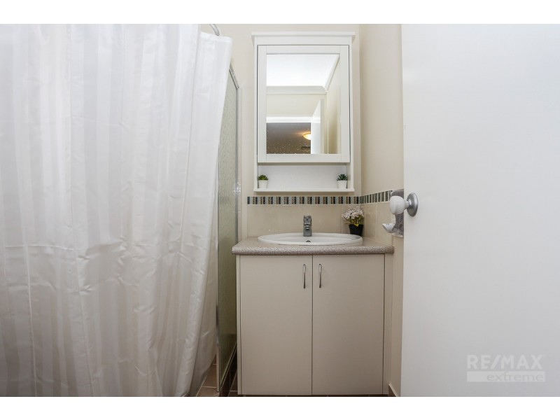 2 Kartner Road, Tapping WA 6065