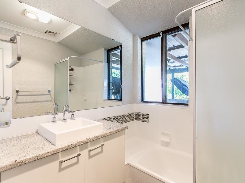 5 Tamma Court, Heathridge WA 6027