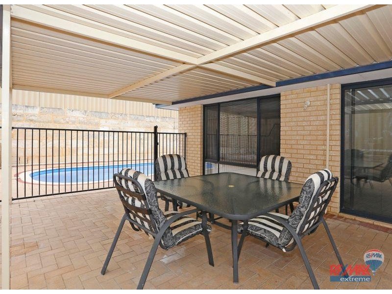 35 Crown Point Crescent, Butler WA 6036