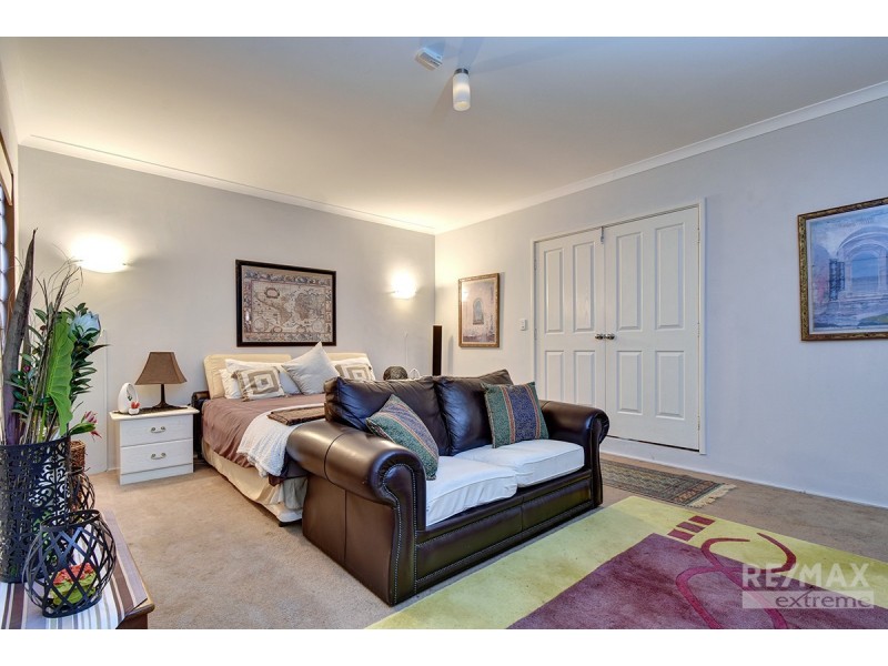 1 Brigantine Drive, Jindalee WA 6036