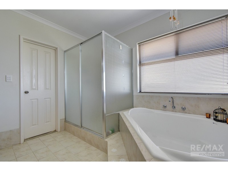 1 Brigantine Drive, Jindalee WA 6036
