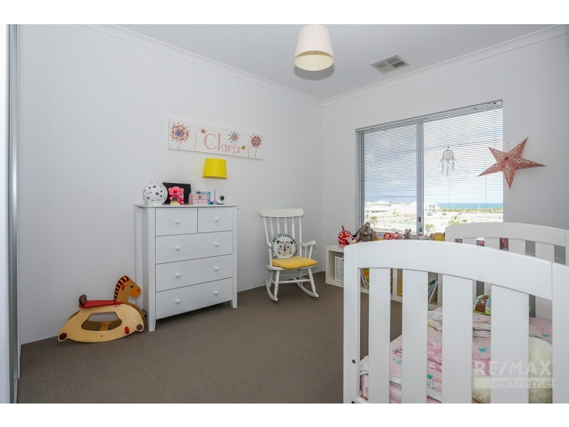 12 Broach Way, Alkimos WA 6038