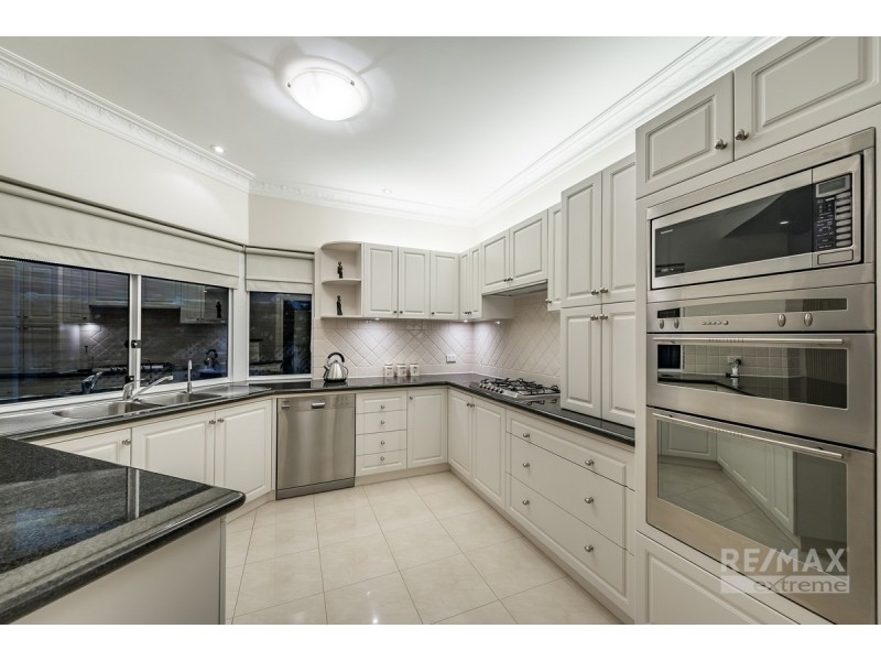 5 Deerfield Place, Iluka WA 6028