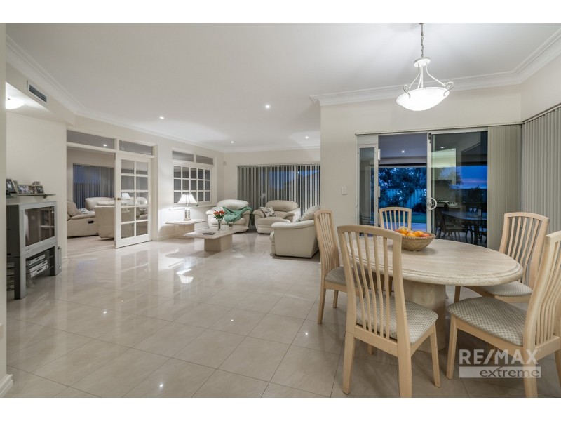 5 Deerfield Place, Iluka WA 6028