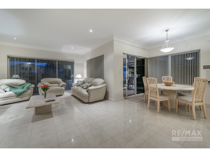 5 Deerfield Place, Iluka WA 6028