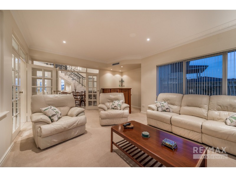 5 Deerfield Place, Iluka WA 6028