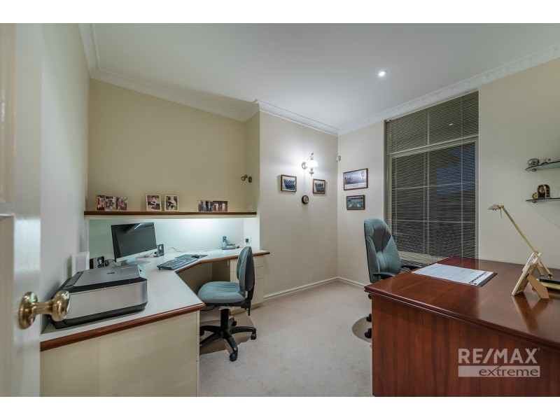 5 Deerfield Place, Iluka WA 6028