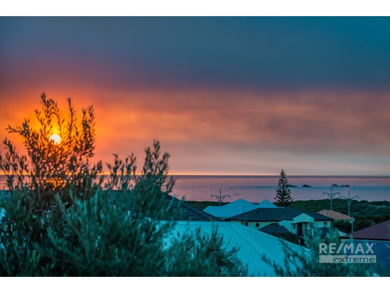 5 Deerfield Place, Iluka WA 6028