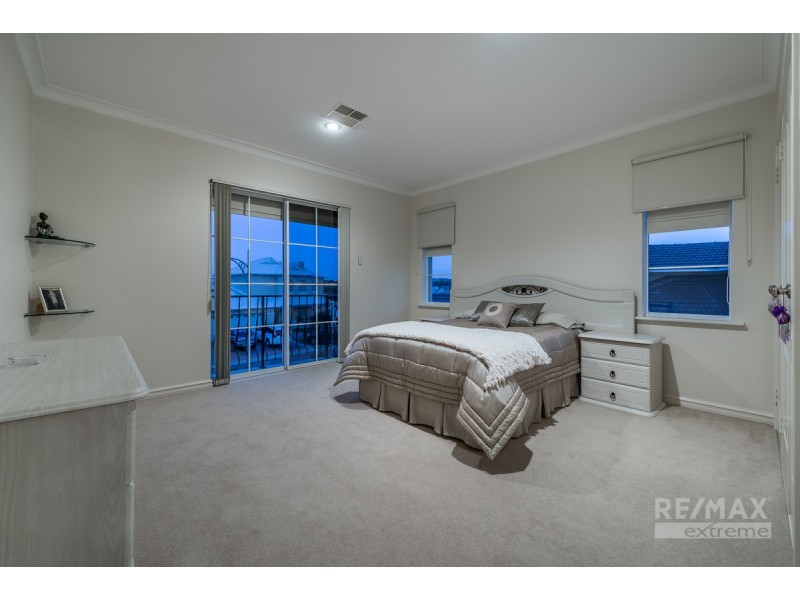5 Deerfield Place, Iluka WA 6028
