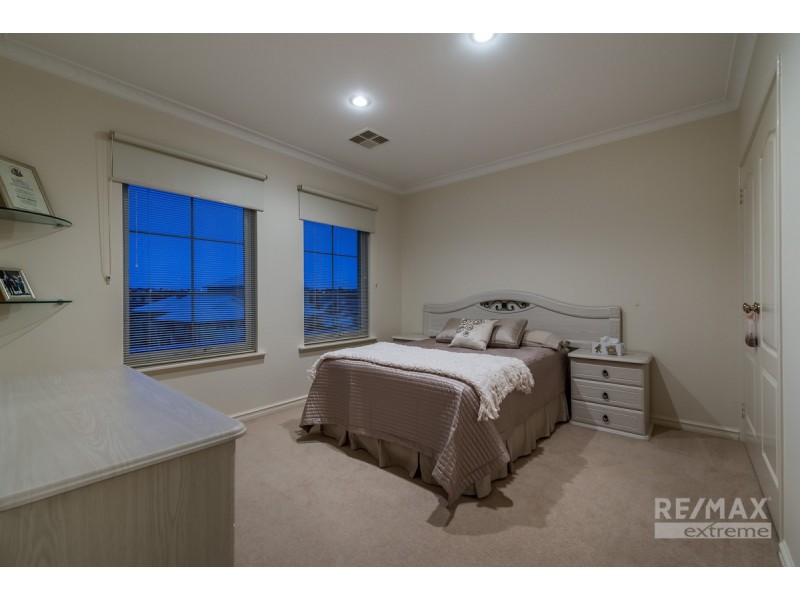 5 Deerfield Place, Iluka WA 6028