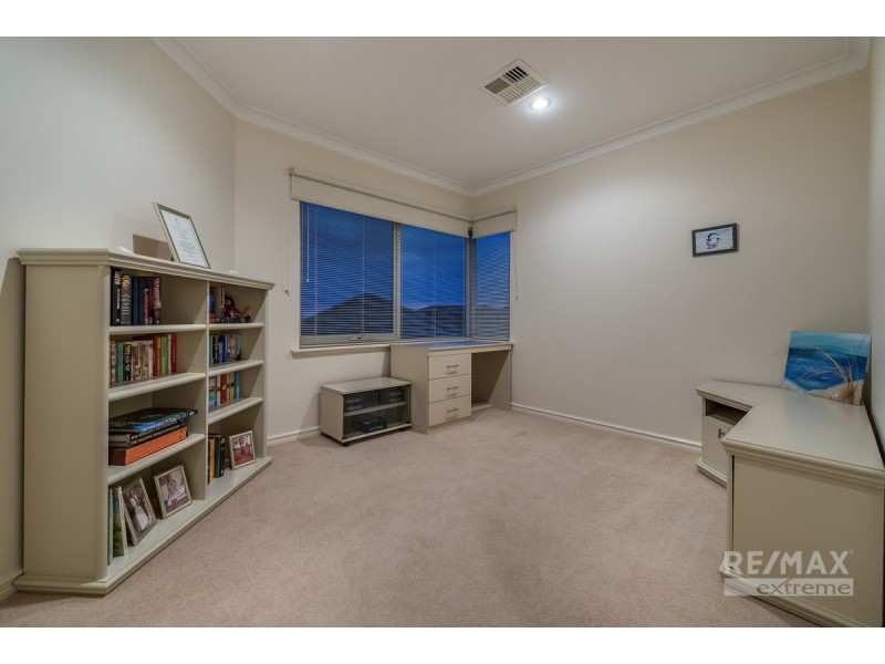 5 Deerfield Place, Iluka WA 6028