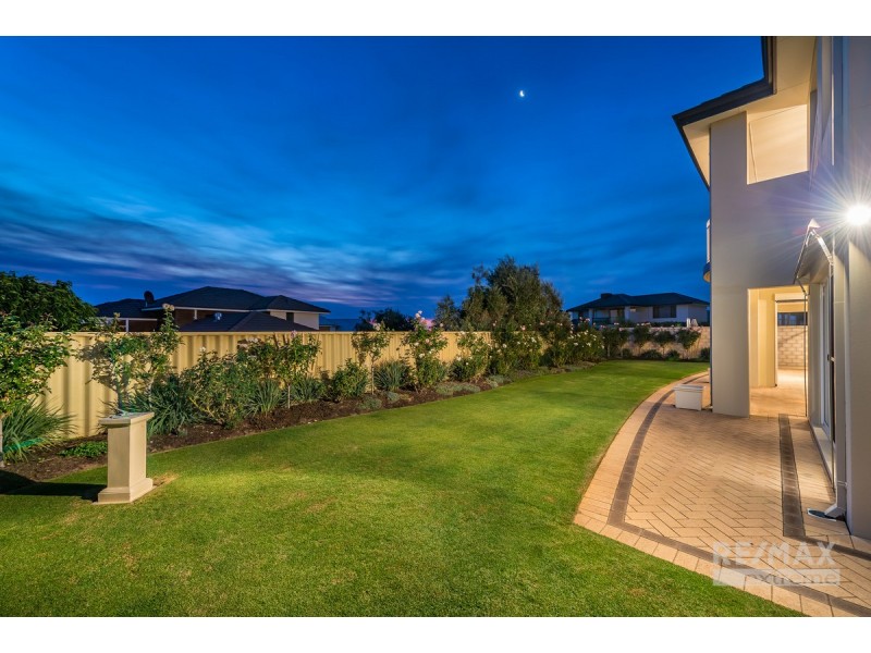 5 Deerfield Place, Iluka WA 6028