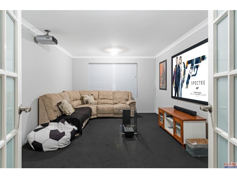 12 Garigal Street, Yanchep WA 6035