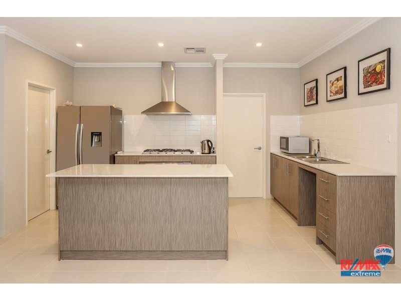 25 Pantropical Loop, Alkimos WA 6038