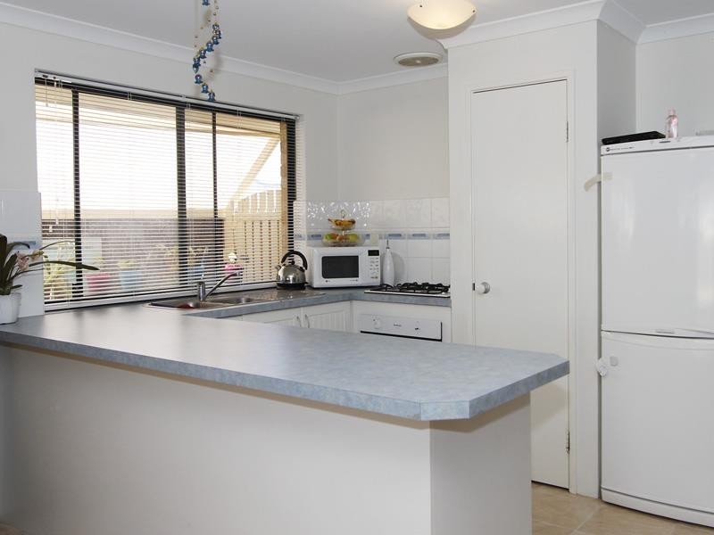 18 Amersham Crescent, Butler WA 6036