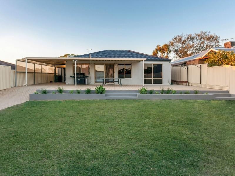 5 Tathra Way, Clarkson WA 6030