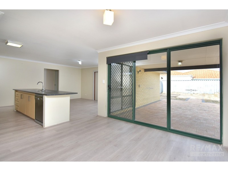 8 Sellar Elbow, Quinns Rocks WA 6030
