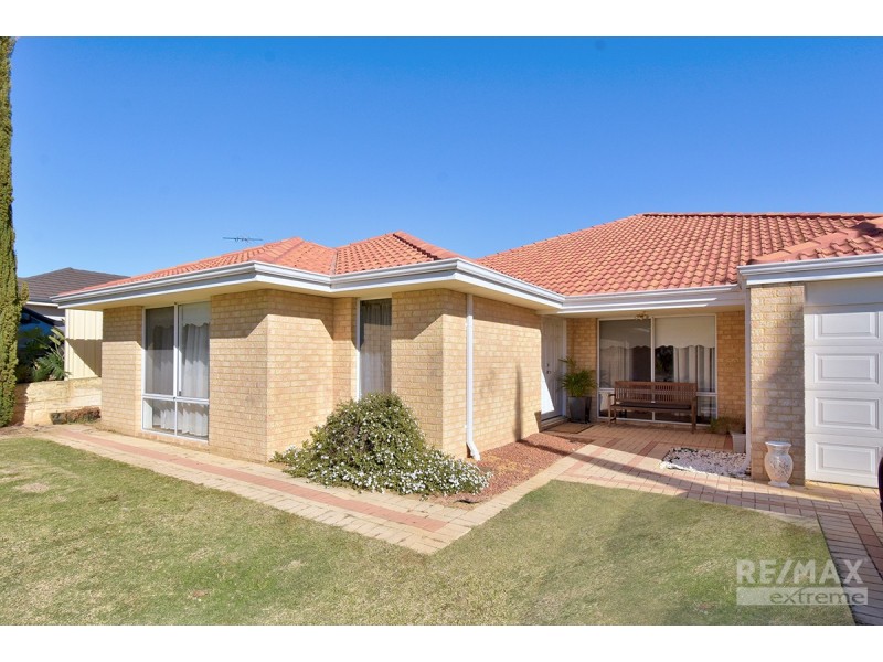 28 Crosthwait Circle, Tapping WA 6065