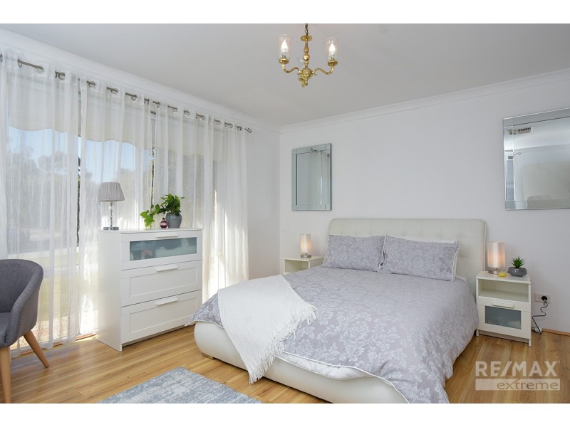 28 Crosthwait Circle, Tapping WA 6065