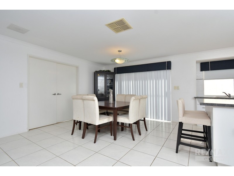 28 Crosthwait Circle, Tapping WA 6065