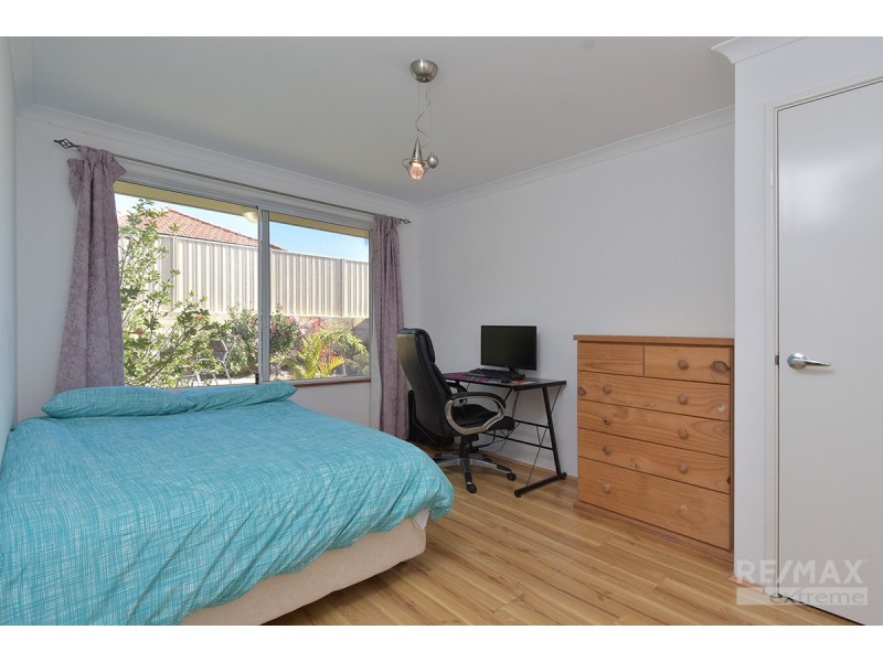 28 Crosthwait Circle, Tapping WA 6065