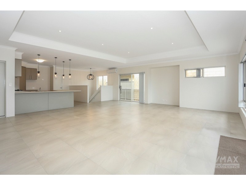 8 Gouldian Circuit, Alkimos WA 6038