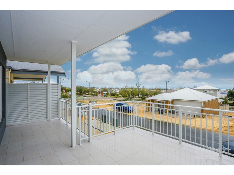 8 Gouldian Circuit, Alkimos WA 6038
