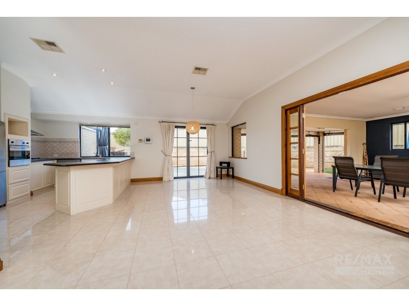 39 Stinson Square, Iluka WA 6028