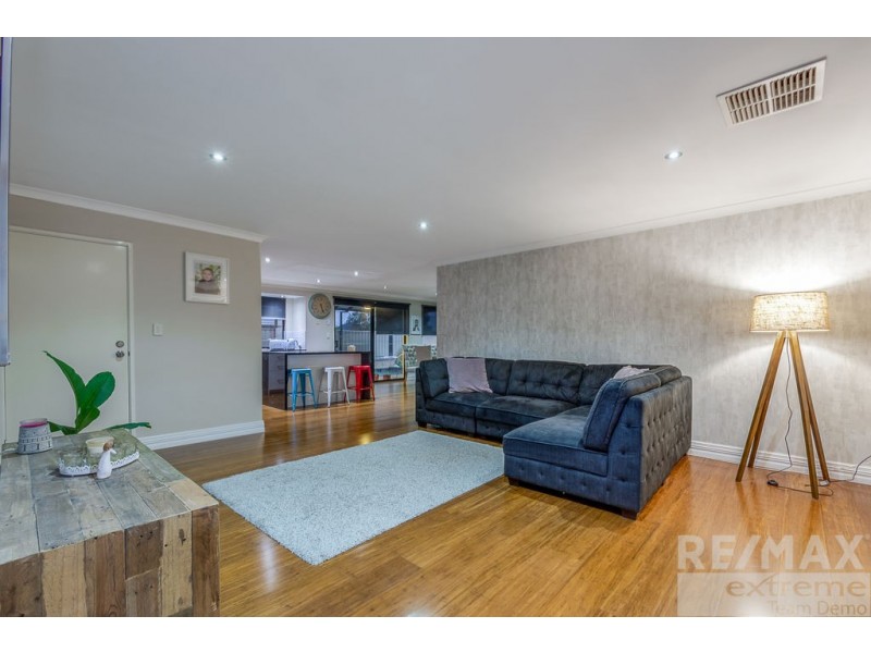 19 Bingarra Crescent, Tapping WA 6065