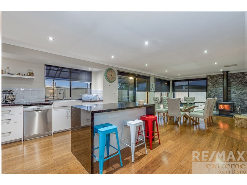 19 Bingarra Crescent, Tapping WA 6065