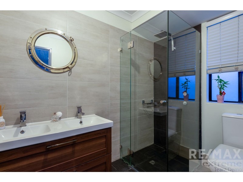 19 Bingarra Crescent, Tapping WA 6065