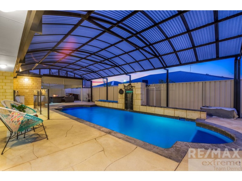 19 Bingarra Crescent, Tapping WA 6065