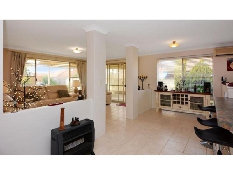 18 Twilight Circuit, Ridgewood WA 6030